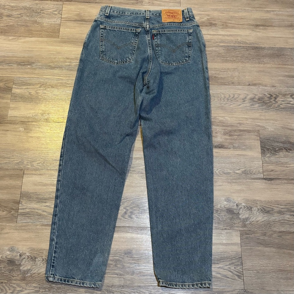 Vintage Y2K 2002 Levi’s 550 relaxed fit tapered leg cotton jeans women’s EUC